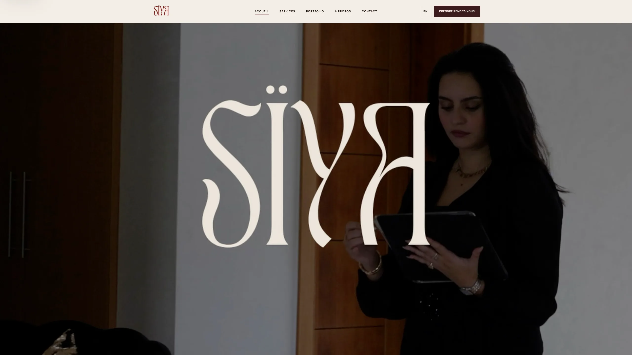 Siya Interiors website design project by dravellagency